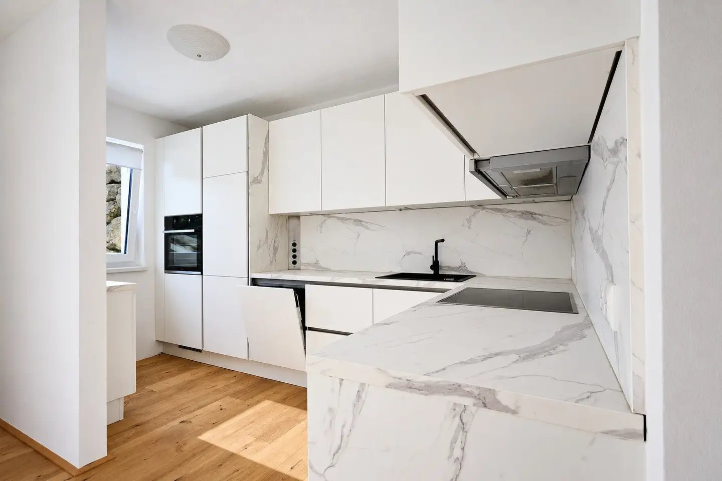 Zentral gelegenen 3-Zimmer-Wohnung mit Balkon und Garten