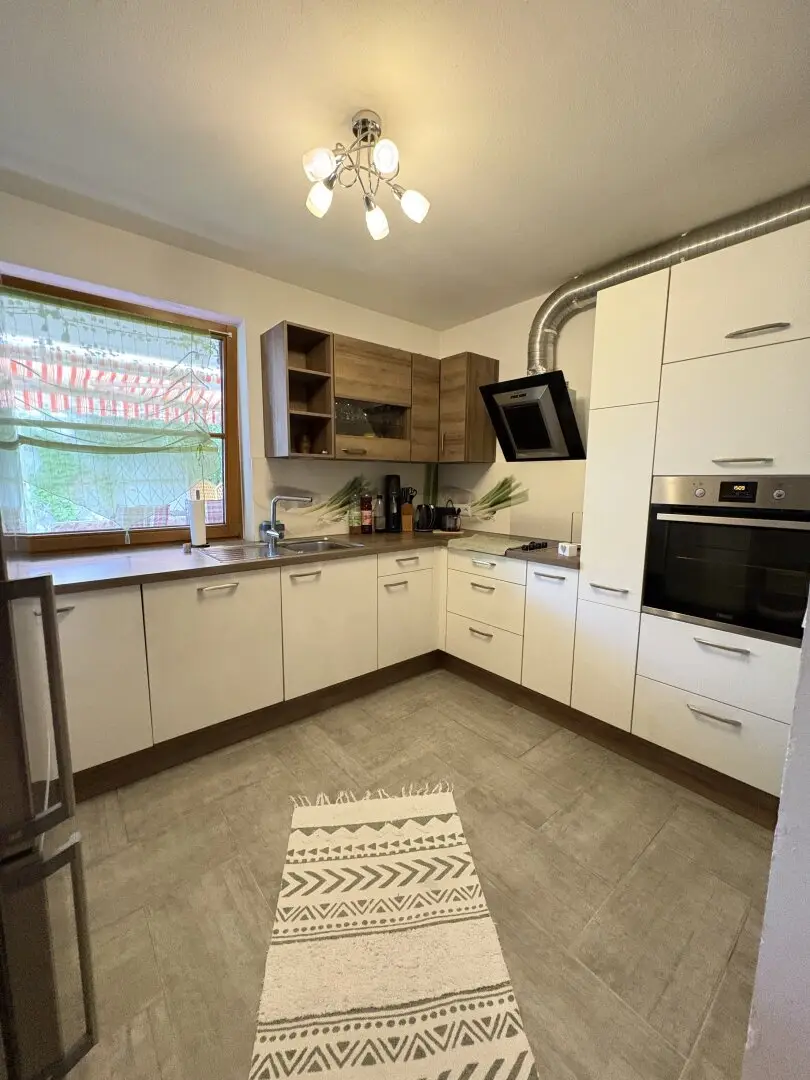 Gepflegte 4-Zi-Gartenwohnung in Telfs, ca.110m², Terrasse, Garage inklusive, Top Lage um 388.000 €