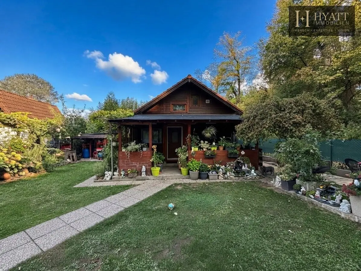 Allotment garden house near the Prater on 259 m² plot, existing property with attractive new build potential