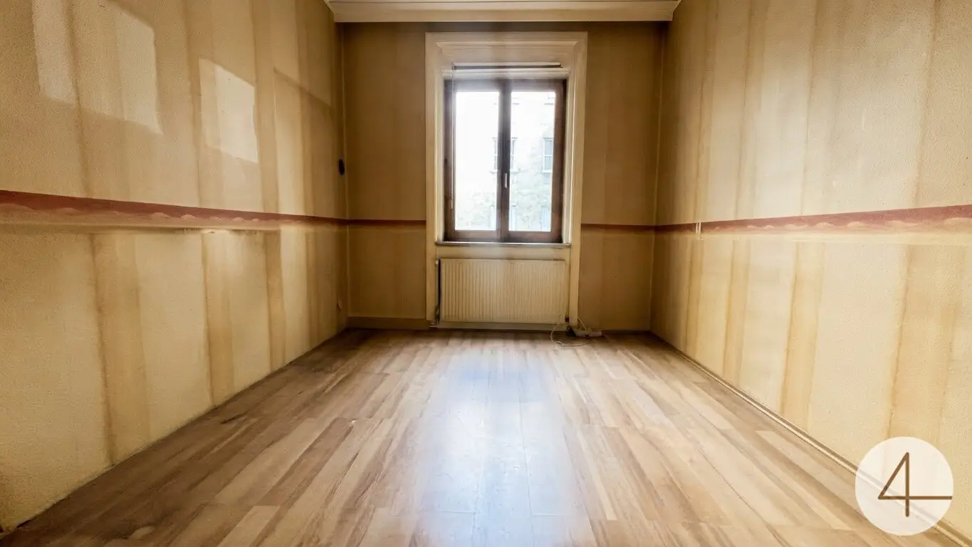 200 m to U6 · charming 4-room period apartment with loggia · elevator · sunset loggia with west orientation · your project 2026