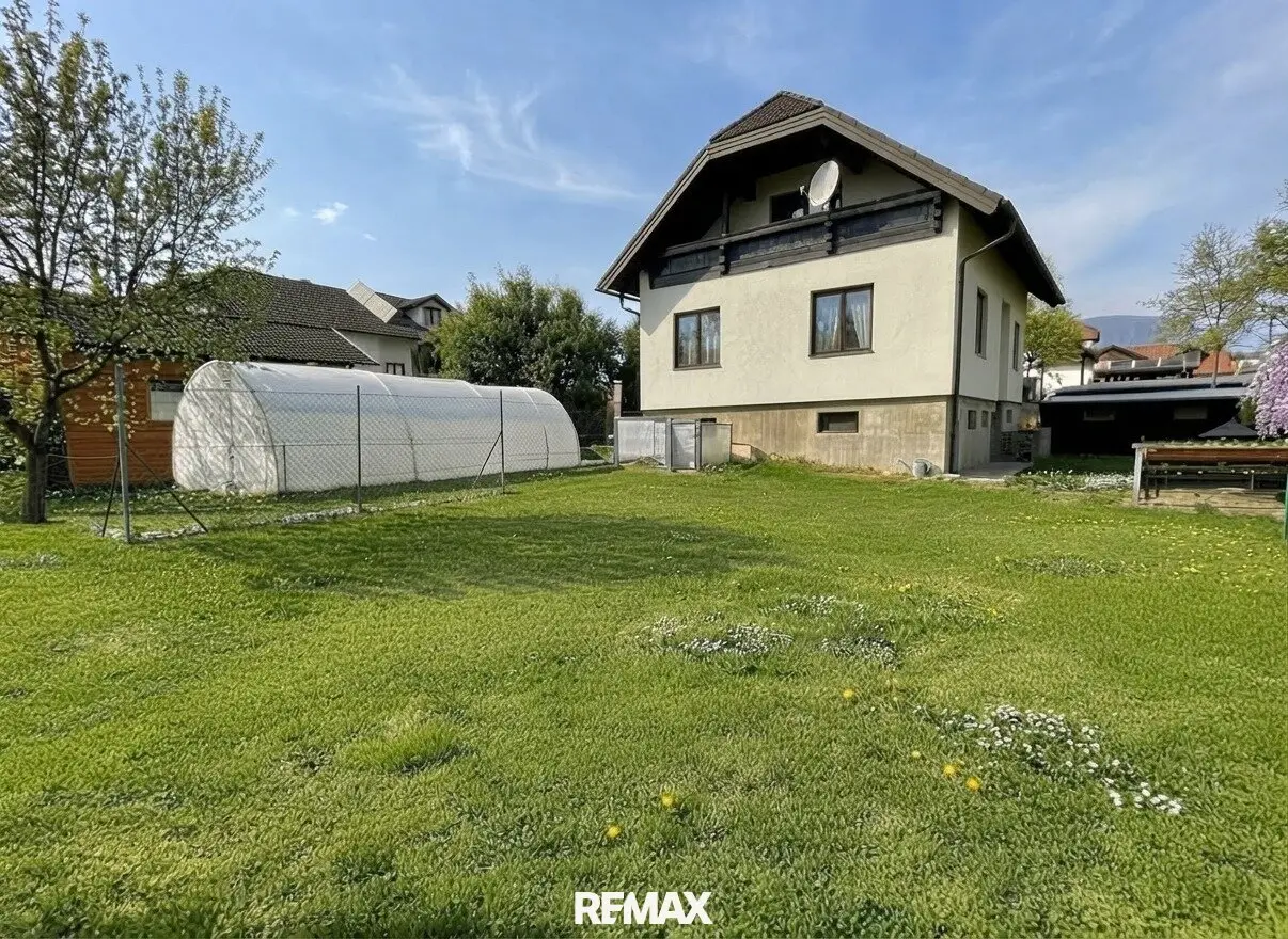 Wohnqualität mit Garten, Pool, Gartenhütte und viel Potenzial! Vorausbau für Dachgeschoss bereits vorhanden!