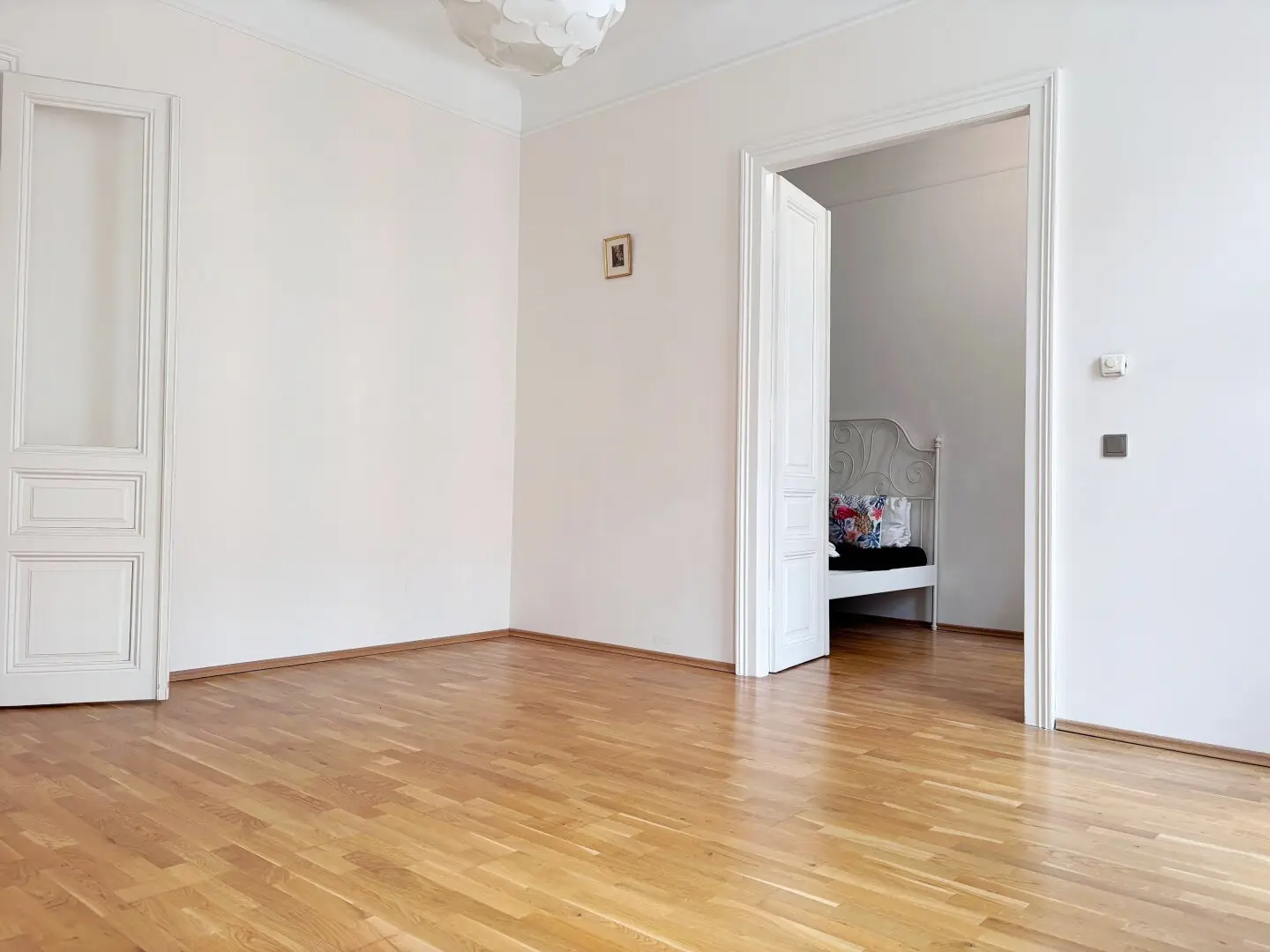 Mitten im Supergrätzl: 2 Zimmer, hohe Räume &amp; klassischer Altbaucharme kombiniert mit modernem Komfort