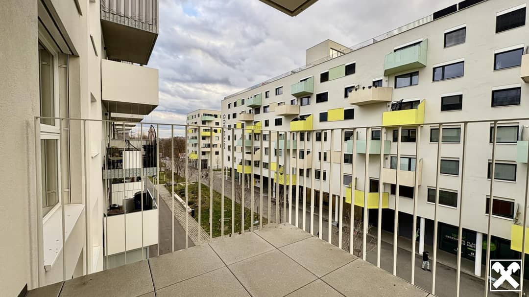 Neubau Wohnung mit Balkon Erstbezug