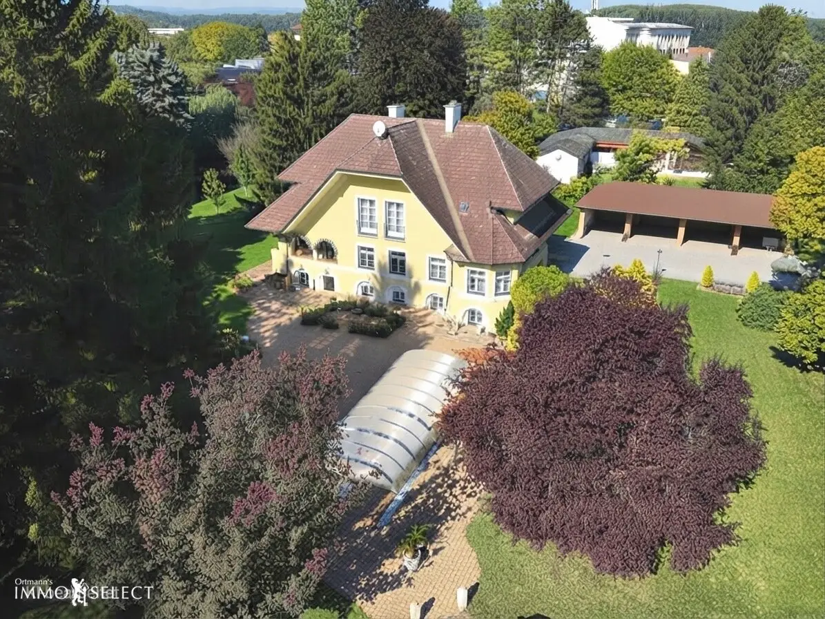 Historische Villa mit parkähnlichem Garten, Pool &amp; privatem Wellnessbereich