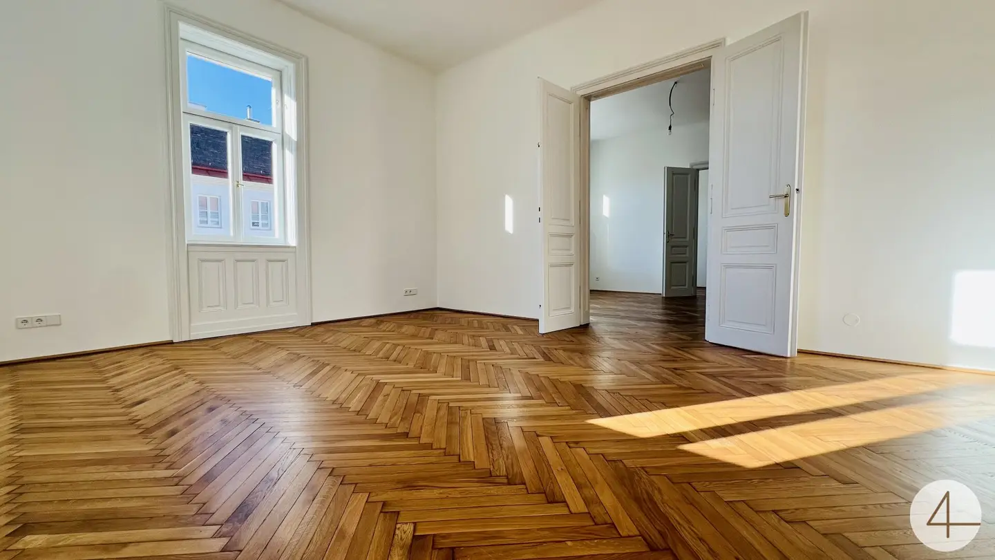 First occupancy, U6 within walking distance, high-quality 3-room apartment, elevator, kitchen with dining area, underfloor heating