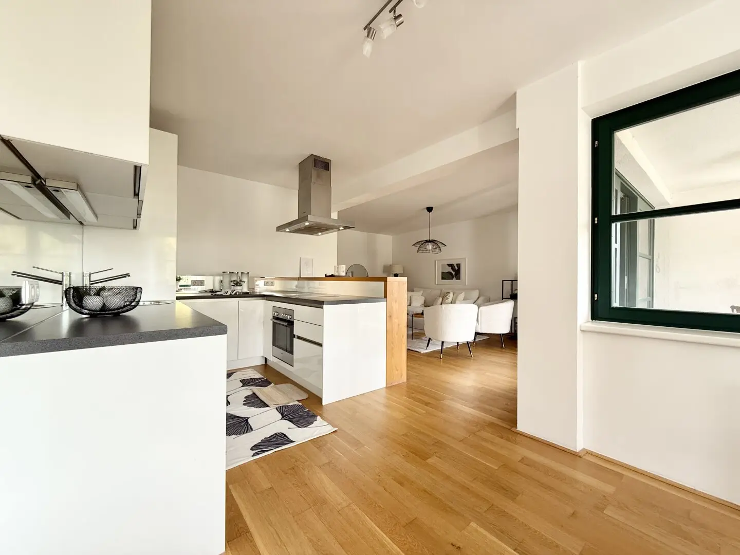 PROVISIONSFREI | Moderne 4-Zimmer-Maisonettewohnung mit energieeffizienter Erdwärme-Heizung