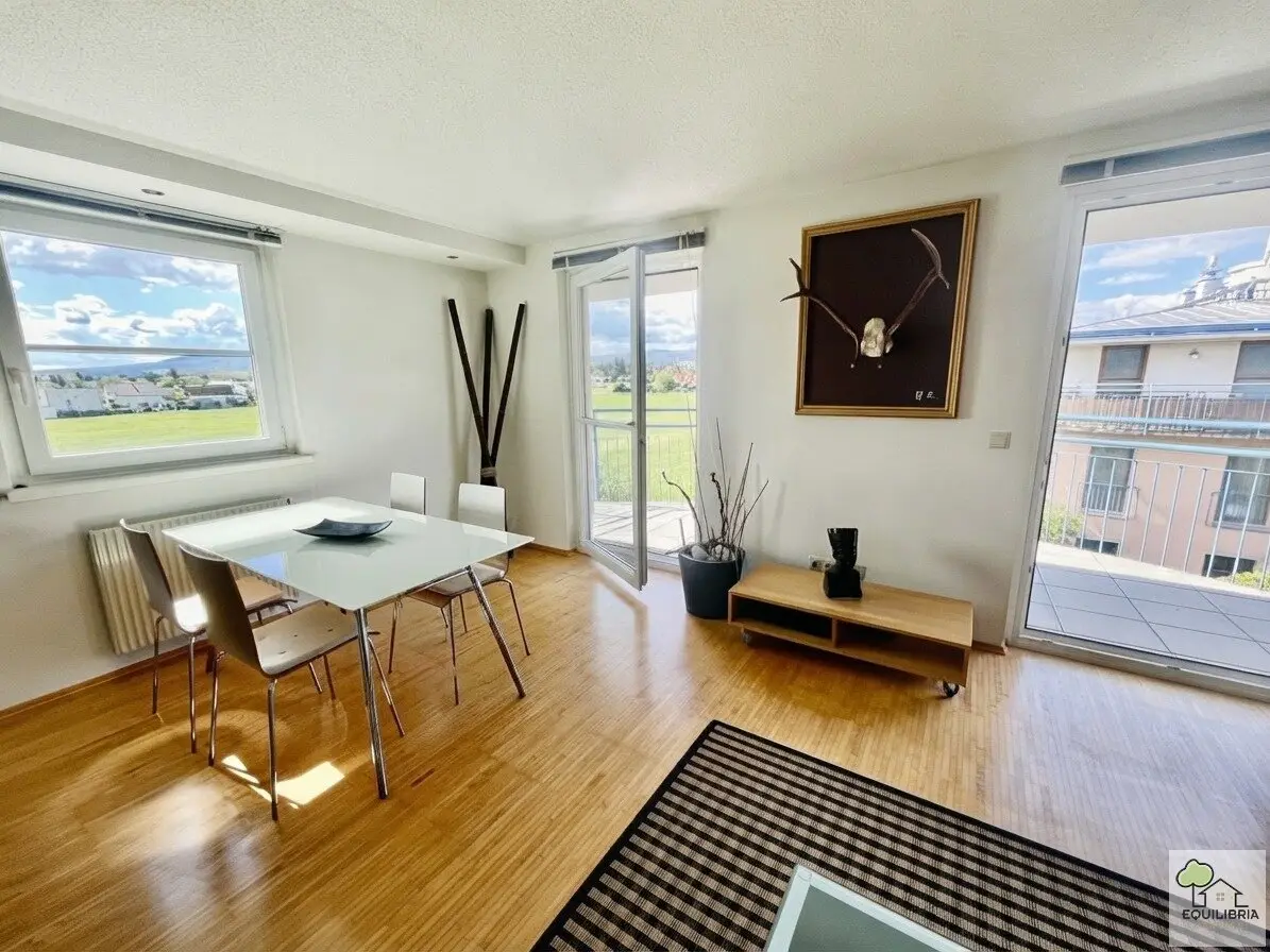 HELLE 3-ZIMMER-WOHNUNG MIT ZWEI BALKONEN UND SCHÖNEM GRÜNBLICK inkl. GARAGE