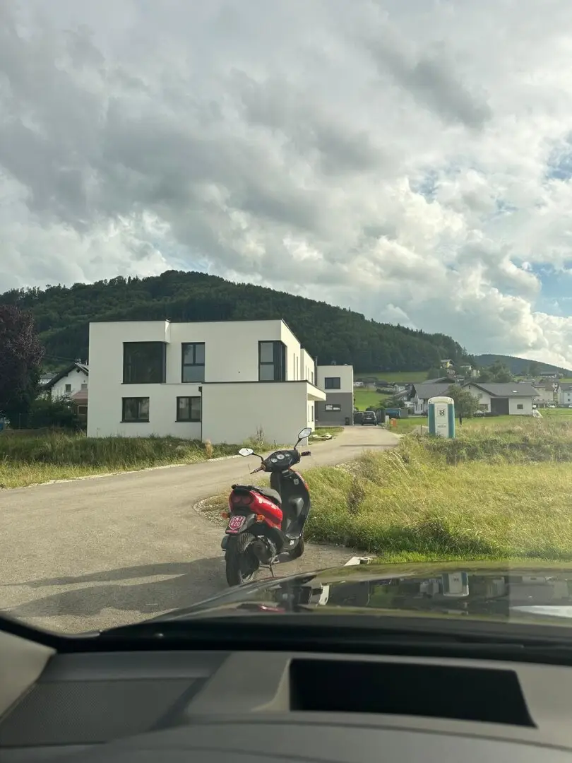Neubau mit vier Wohnungen als attraktive Investitionsgelegenheit in in Pinsdorf bei Gmunden