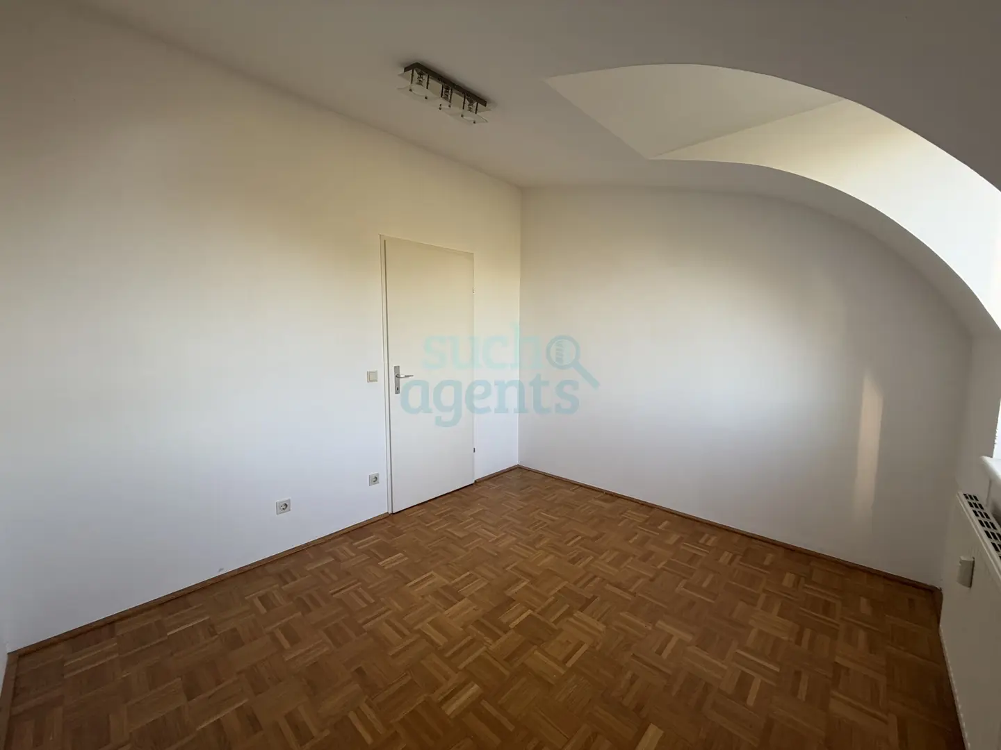Bright attic apartment with terrace