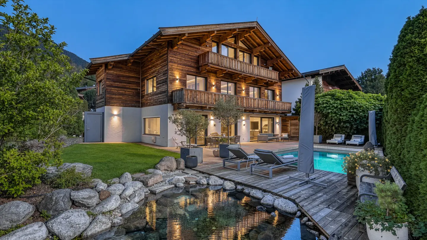 Wohnung mit Naturpool Sauna und Panoramablick