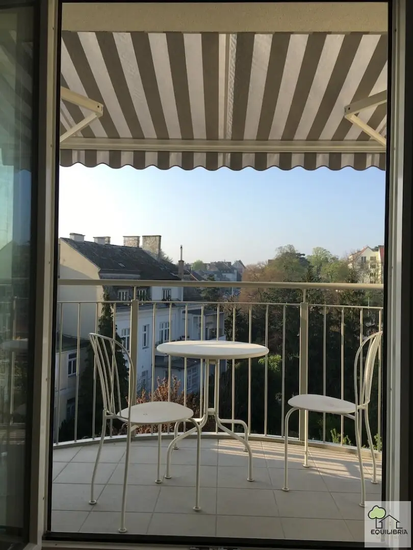 2 Zimmer DG Wohnung mit Balkon in Döbling