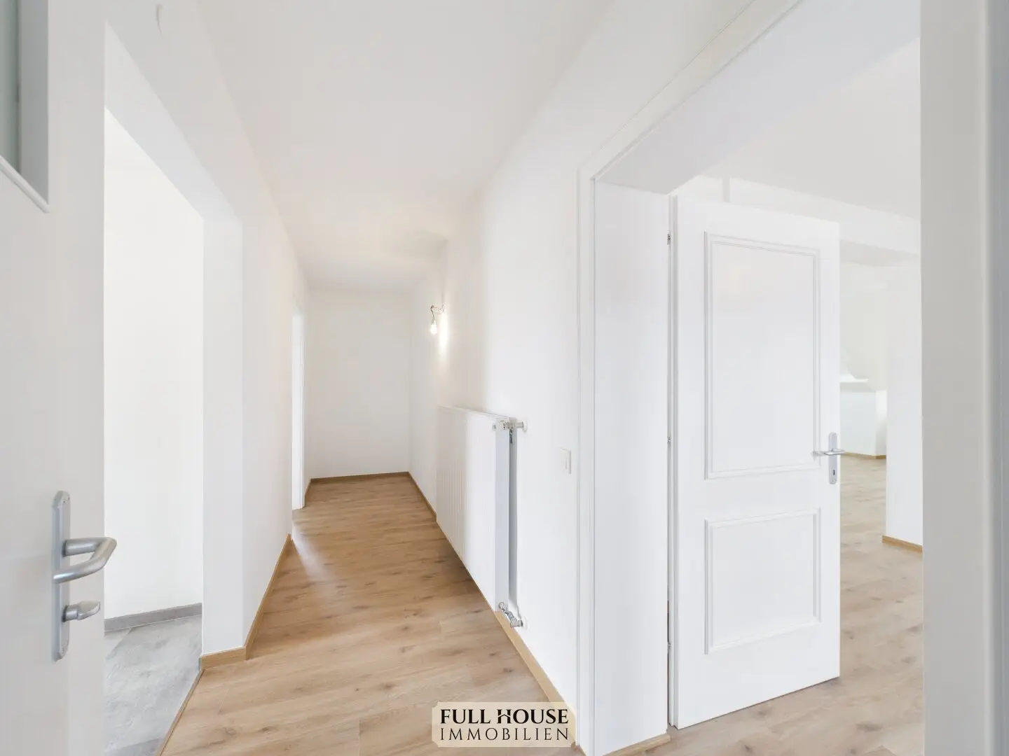 Wohnen auf ca. 112 m²: Erstbezug nach Sanierung – 3,5-Zimmer-Wohnung mit Terrasse & 2 Stellplätzen