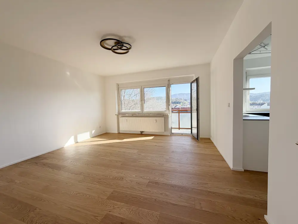 Wohnung Erstbezug mit Balkon und Fernblick