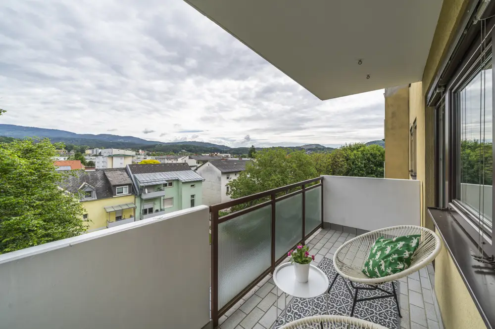 Wohnung Erstbezug mit Balkon und Fernblick