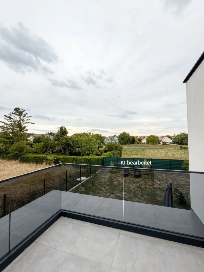 130 m² Semi-detached terraced house near Stockerau