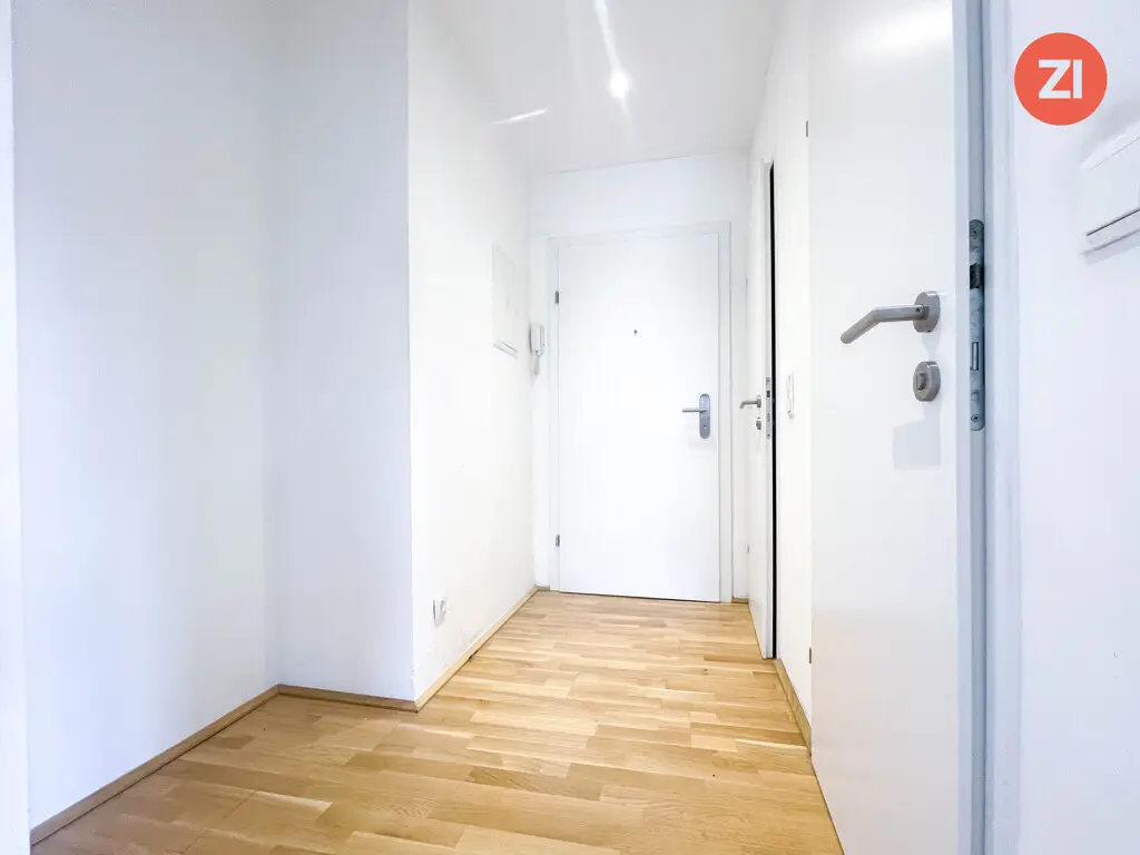 Lichtdurchflutete Wohnung im Stadtzentrum mit Aufzug