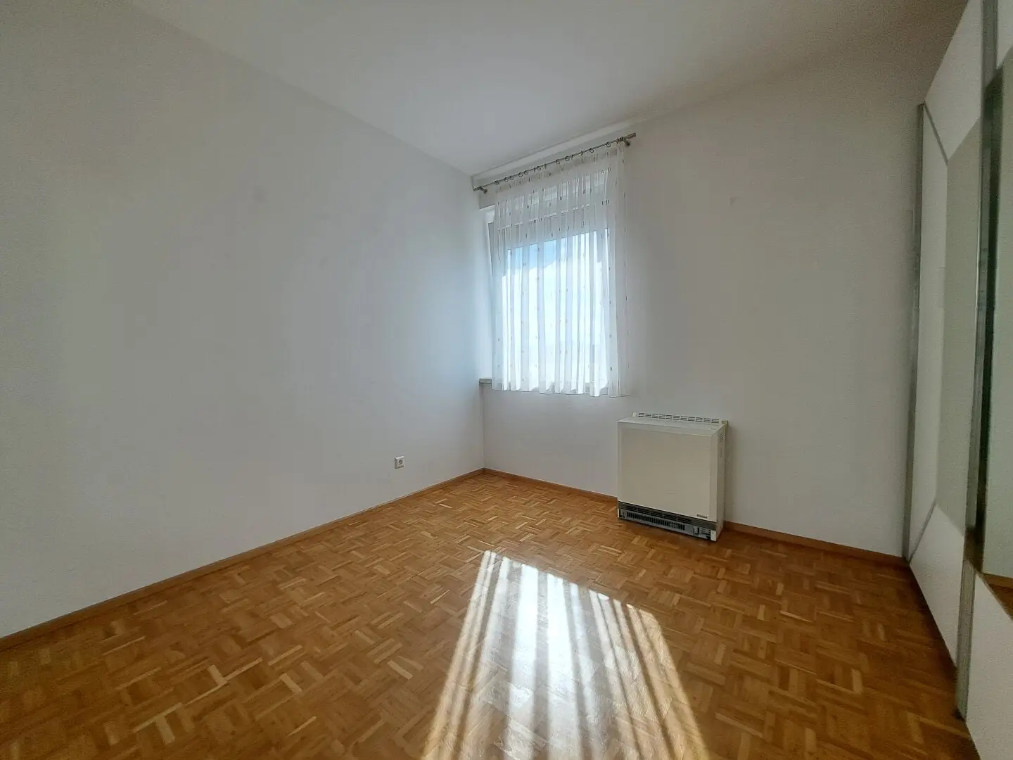 Charmante 4-Zimmer-Wohnung mit Balkon in Maria Lankowitz