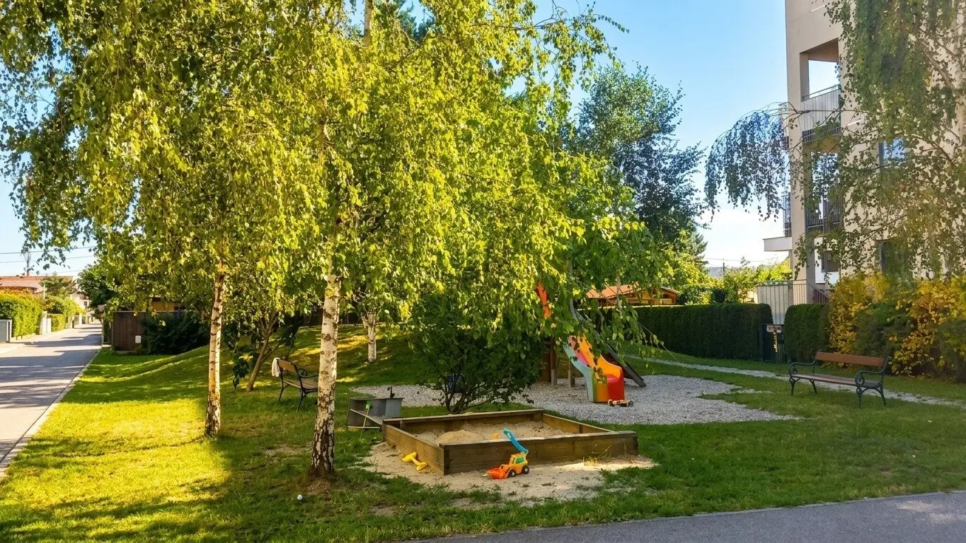 Peter Rosegger sonnige 3ZI mit Balkon, ruhig, ökologisch, familienfreundlich