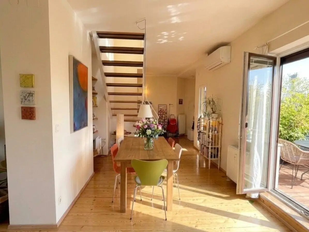 Exclusive apartment offer - top-floor apartment with sun terrace near Gersthof