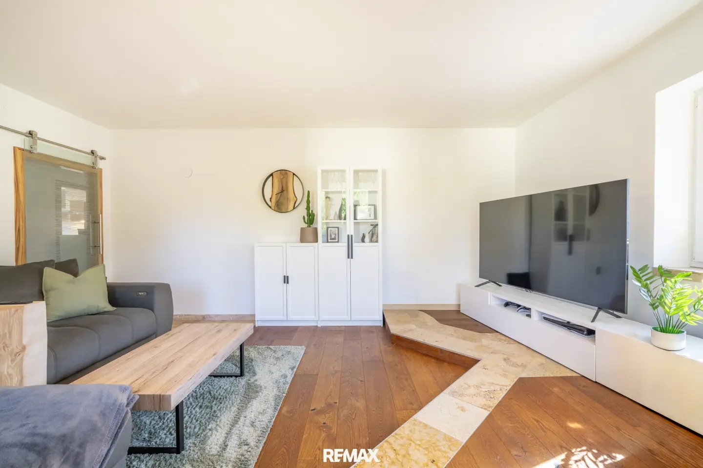 Modernized 4-room apartment with ideal layout in the center of Thalgau