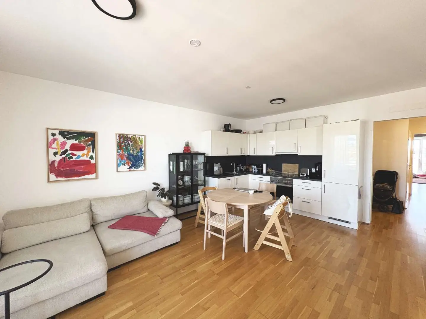 Bright Dachgeschosswohnung with loggia and lift