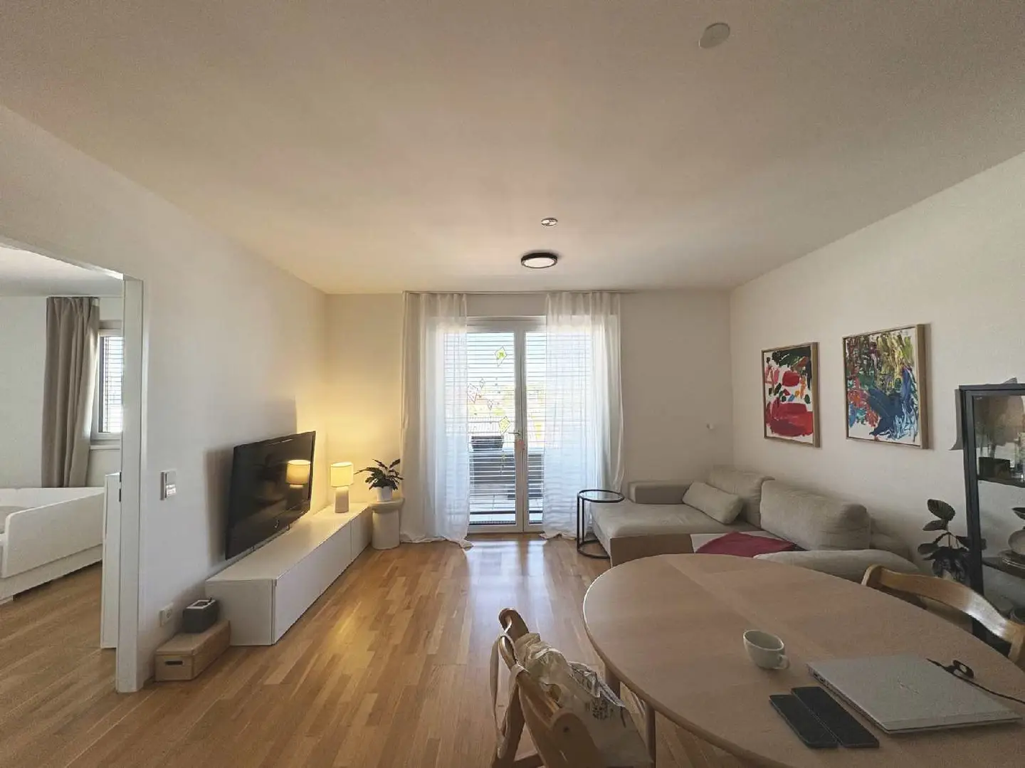Bright Dachgeschosswohnung with loggia and lift