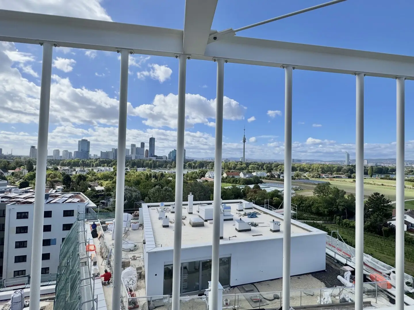 Living with view of the Danube and Vienna skyline