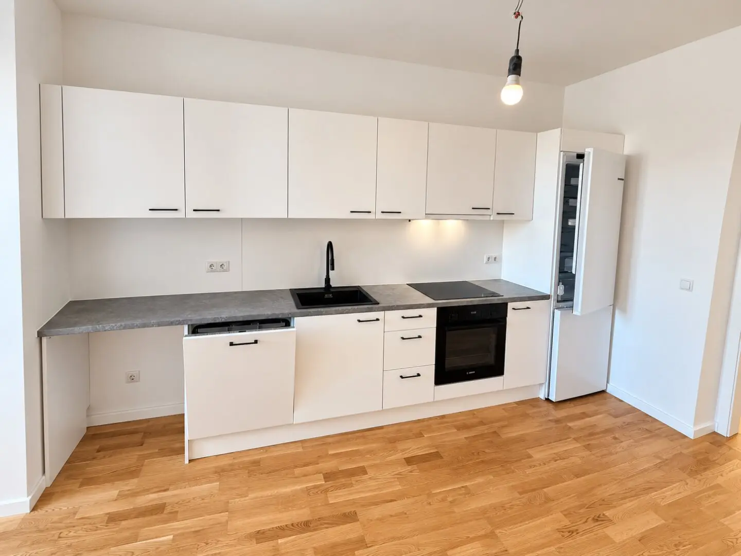 Erstbezug für Familie in Bad Vöslau: Zentral begehbare Gartenwohnung