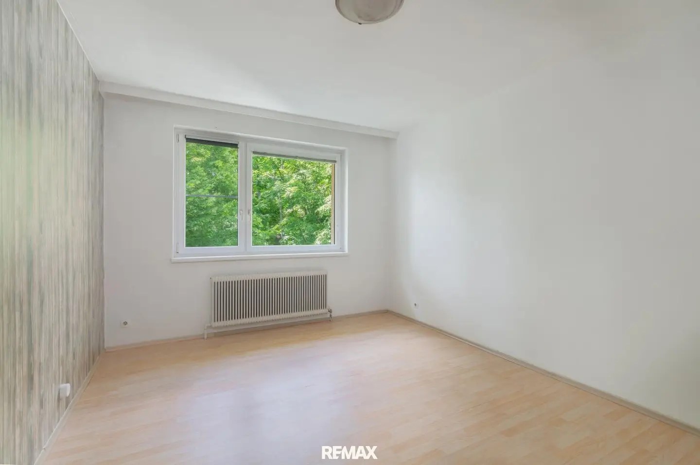 4 rooms, 2 outdoor areas, lots of space: Nature enjoyment with city connection - 3 year limited large rental apartment