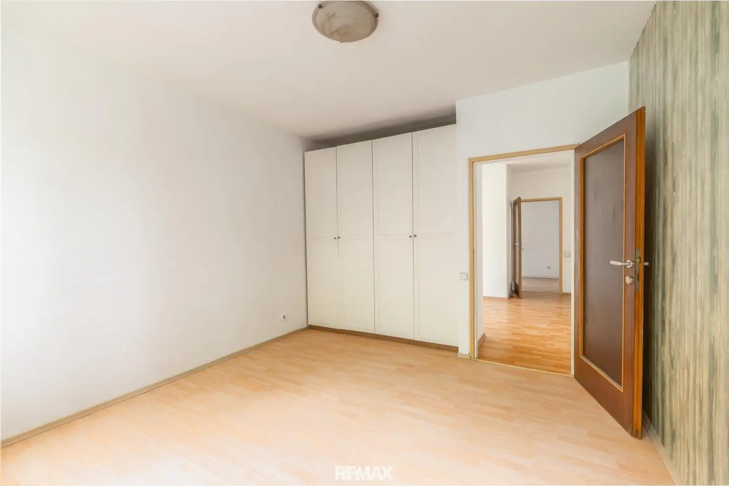 4 rooms, 2 outdoor areas, lots of space: Nature enjoyment with city connection - 3 year limited large rental apartment