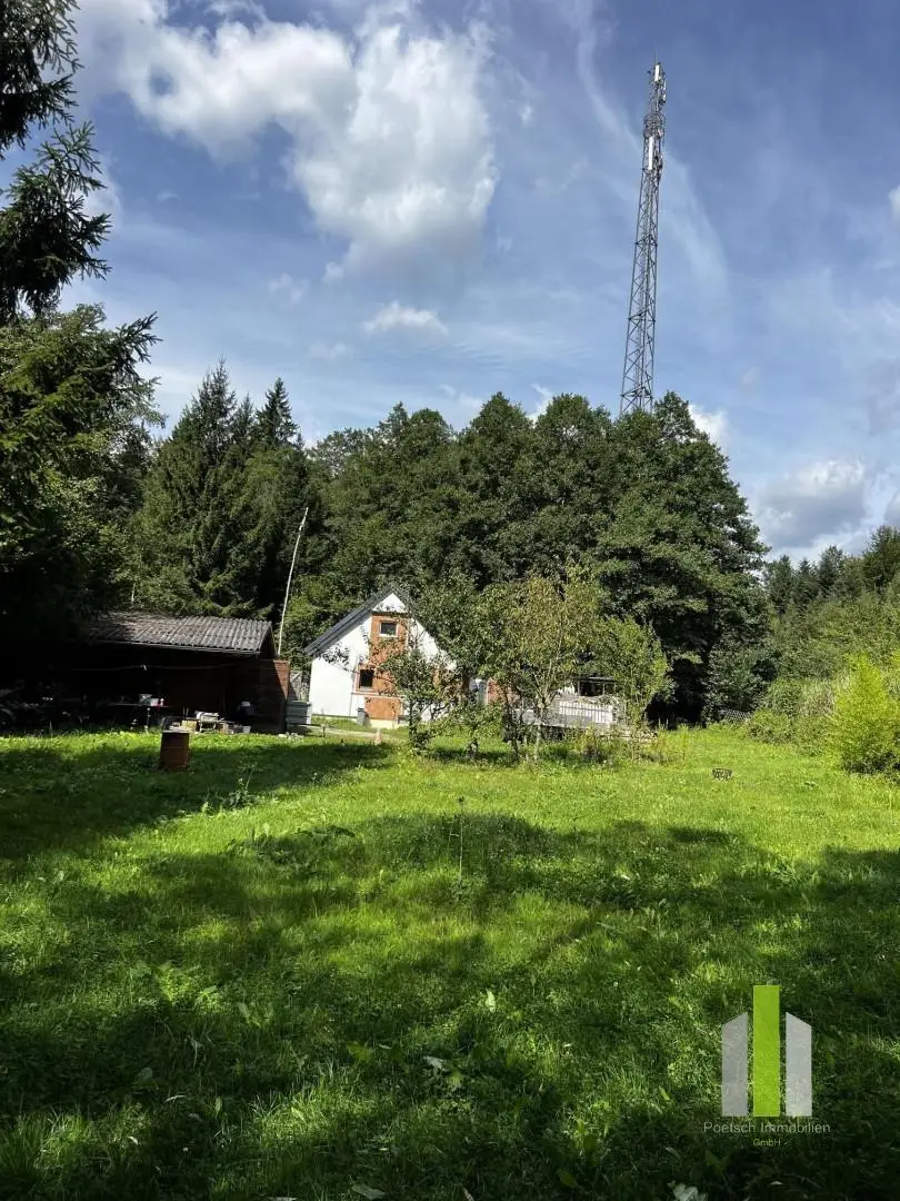 Ferienwohnung in secluded location with stream and garden