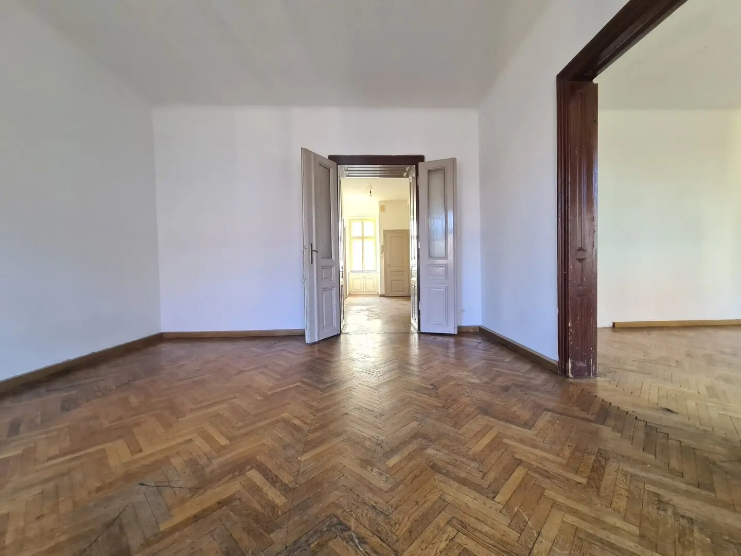 Old building | 2 rooms | U6 Gumpendorferstraße