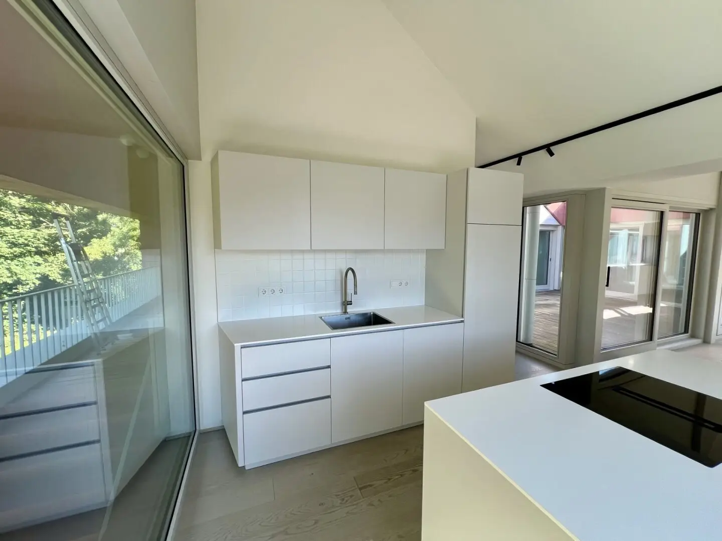 Moderne 3-Zi.-Wohnung in Anif mit 2 Carports