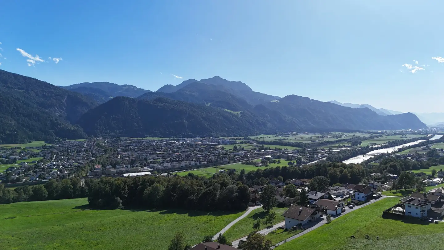 2,759 m² building plot with view – with existing project planning