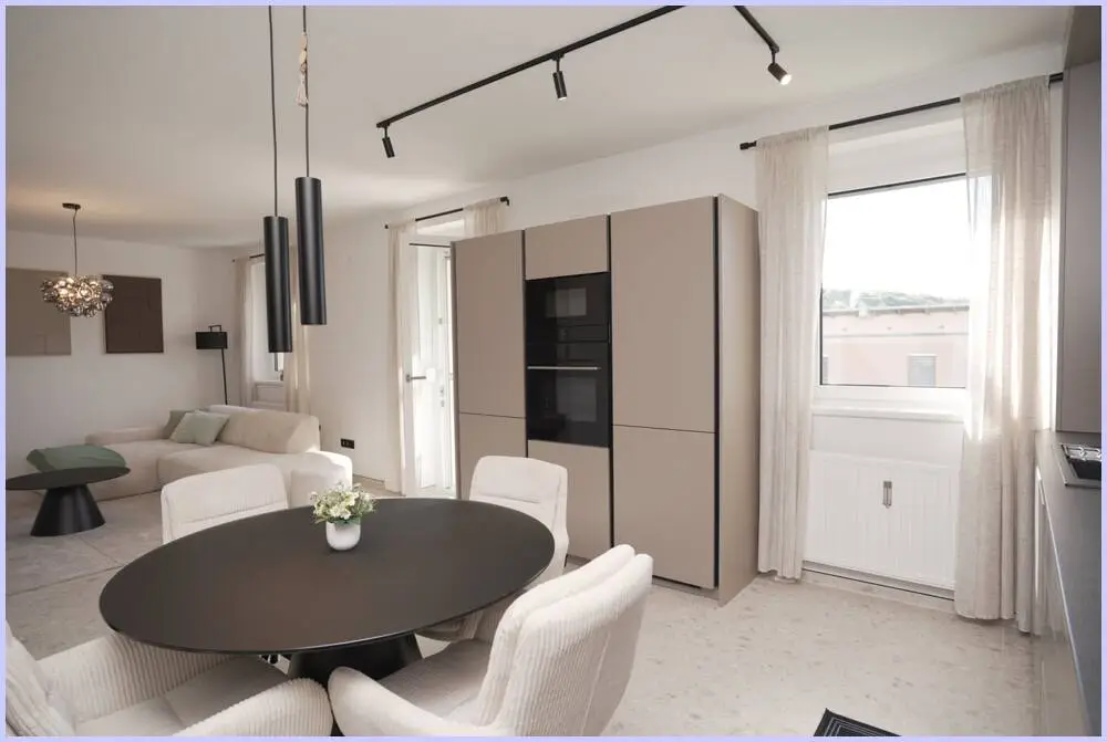Newly renovated apartment with balcony and shared garden
