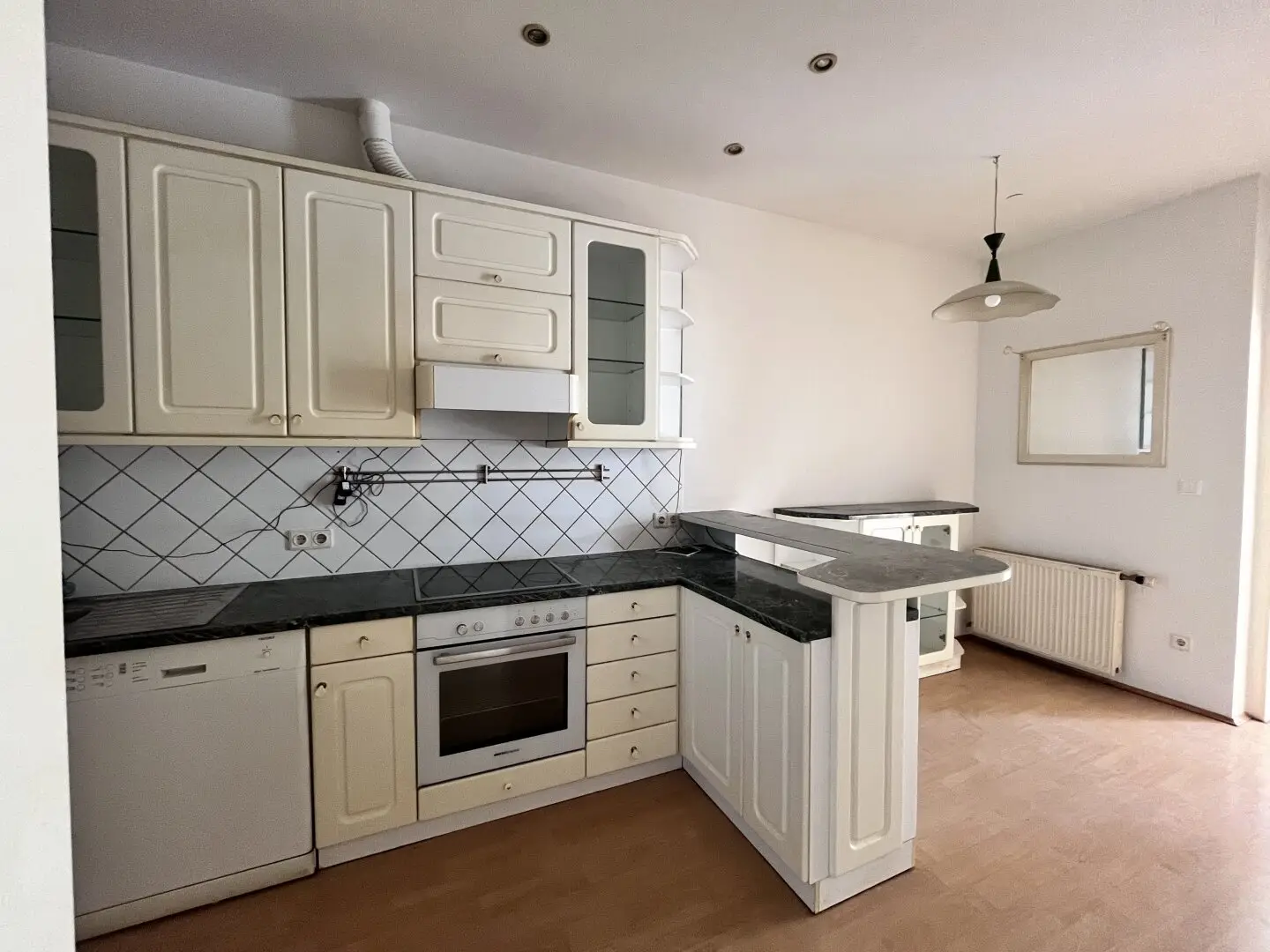 Graz-Nähe Citypark: 3-Zimmer-Wohnung in zentraler Lage, Liftkomfort &amp; großzügigen Wohnbereich!