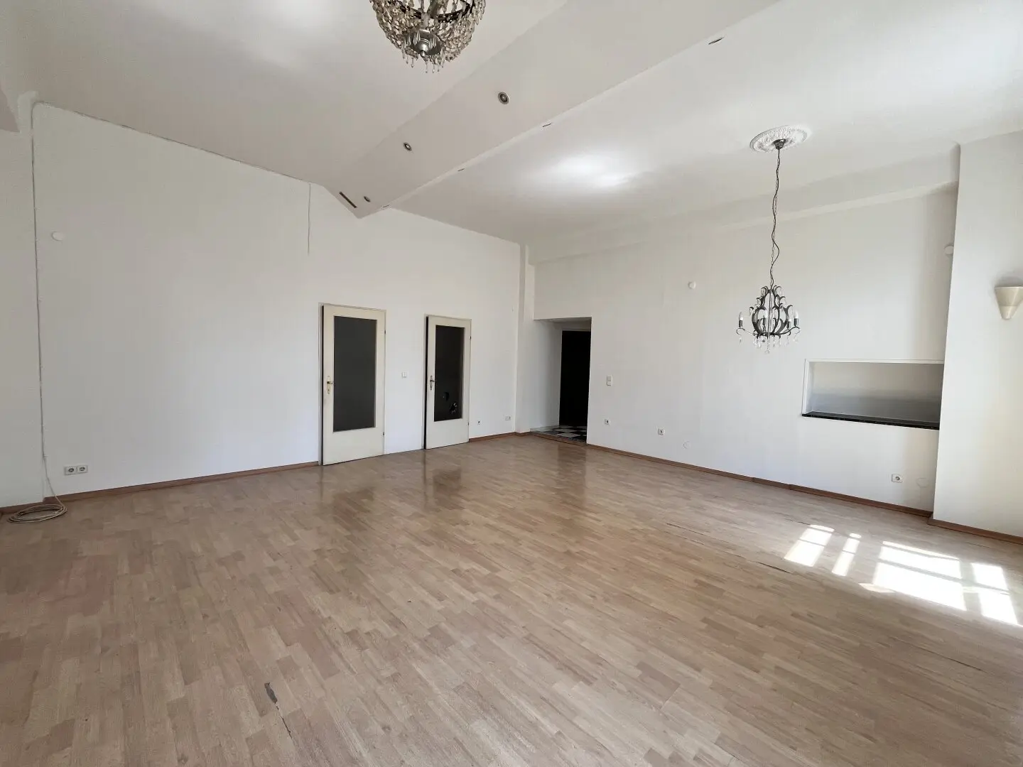 Graz-Nähe Citypark: 3-Zimmer-Wohnung in zentraler Lage, Liftkomfort &amp; großzügigen Wohnbereich!