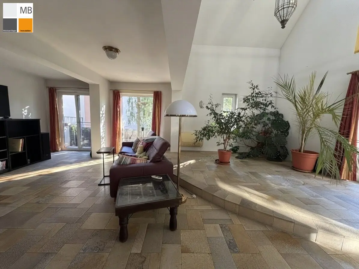 Living with an exceptional amount of space I MB IMMOBILIEN