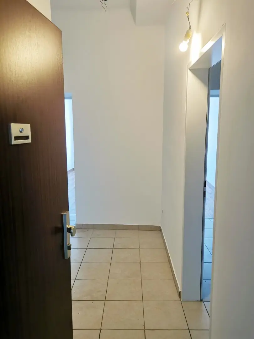 83m², sonnige 4 Zimmer Wohnung, unbefristet