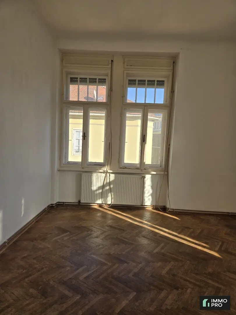 5-room old building apartment for rent - inner city AVAILABLE FROM 01.12.2026