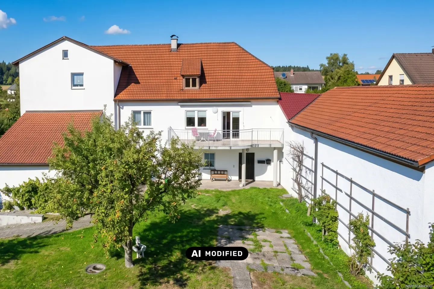 Quiet apartment with garden close to the lake