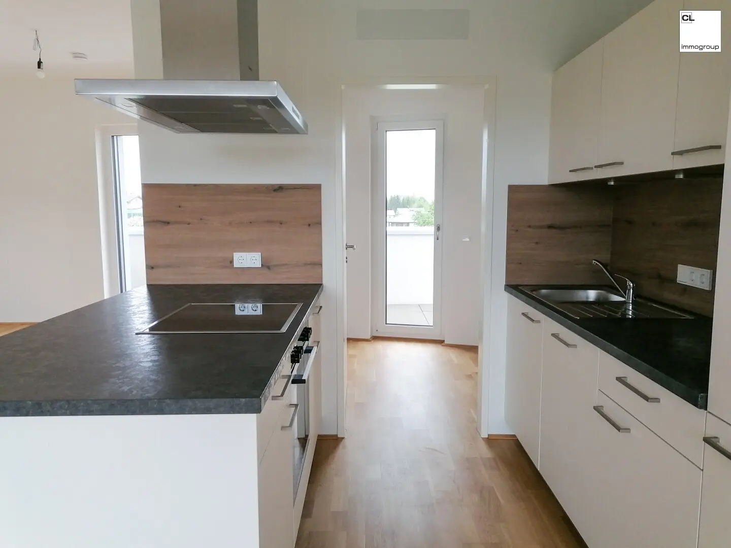 Schicke Penthouse Wohnung mit großer Dachterrasse!