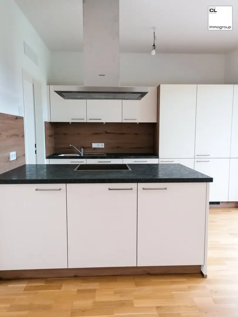 Schicke Penthouse Wohnung mit großer Dachterrasse!