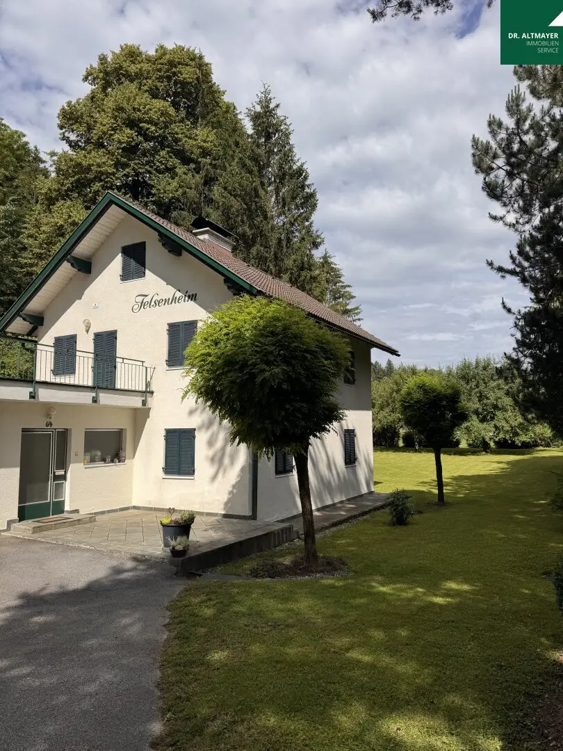 Einzigartiger Kraftort im Drautal - Wohnhaus mit Parkanlage  und Wald