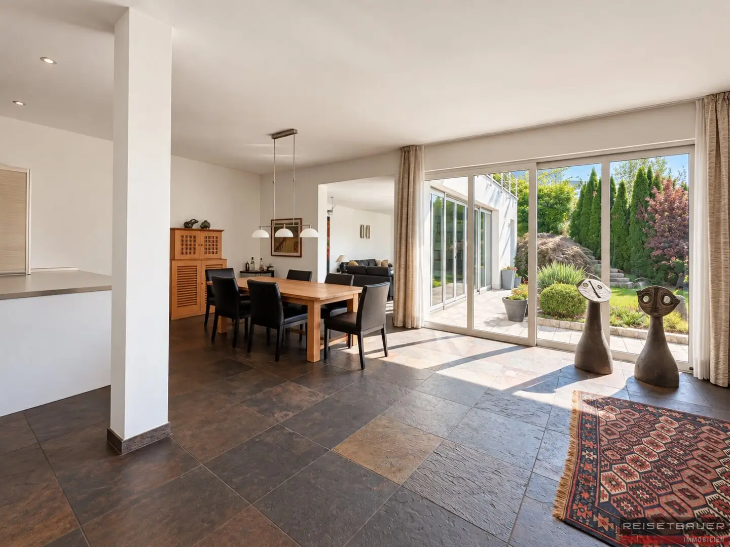 Architecture meets Quality of Life I Exclusive Living with Distant View