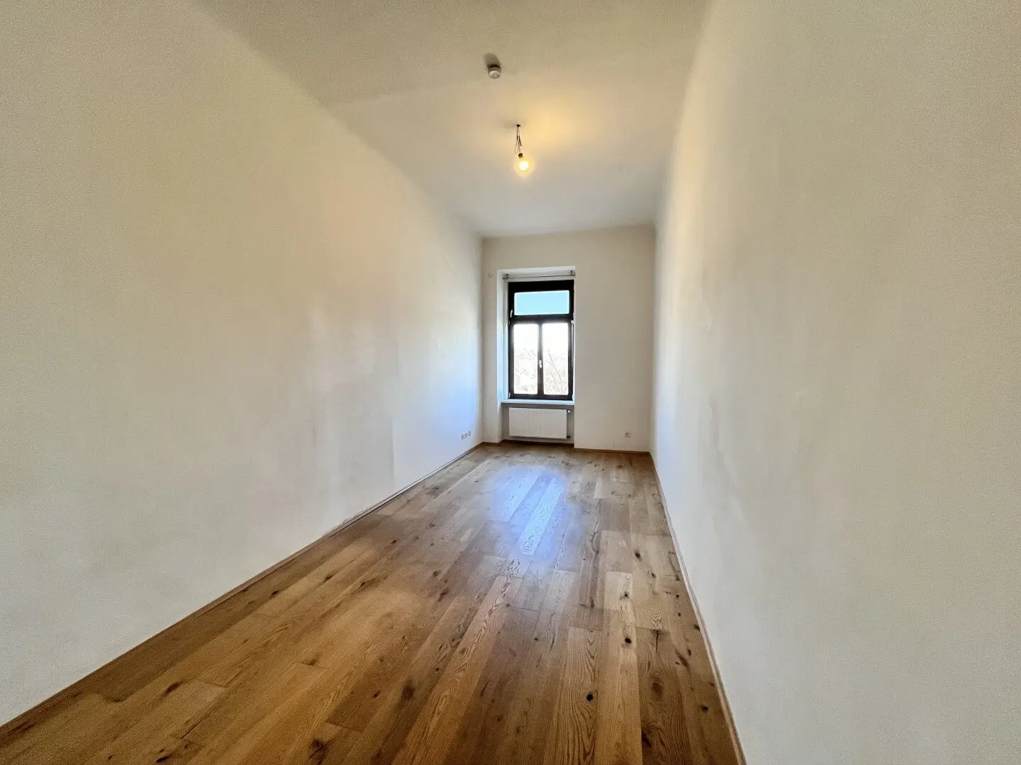 Graz near Main Station: Affordable 1-room apartment in central location