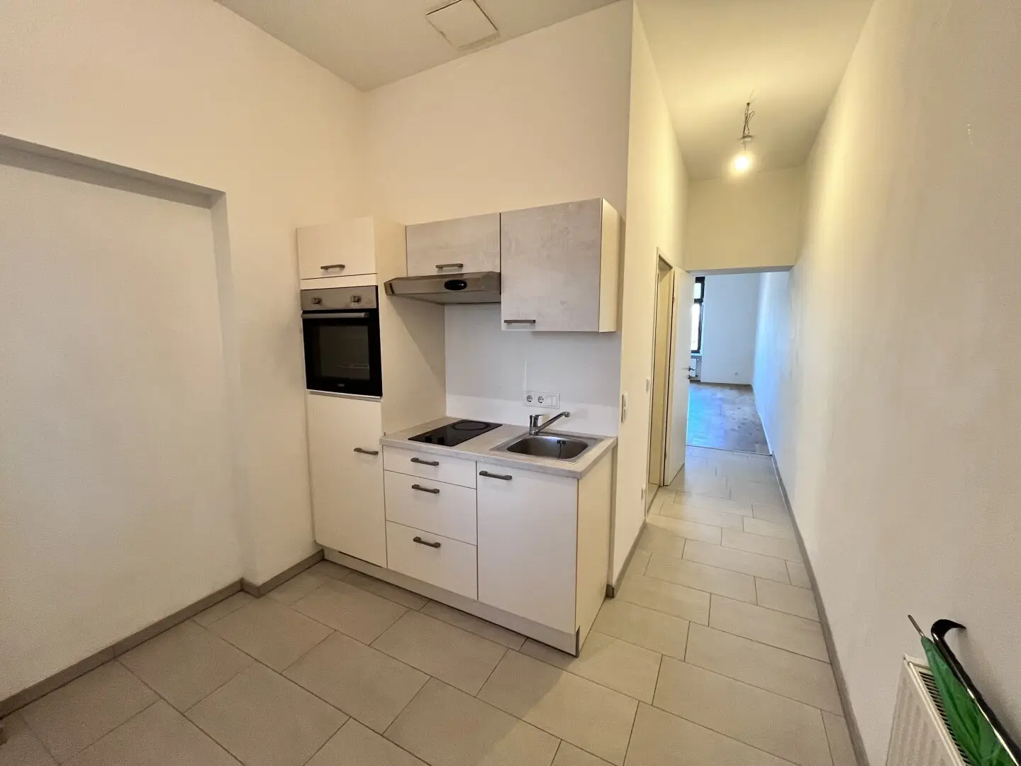 Graz near Main Station: Affordable 1-room apartment in central location