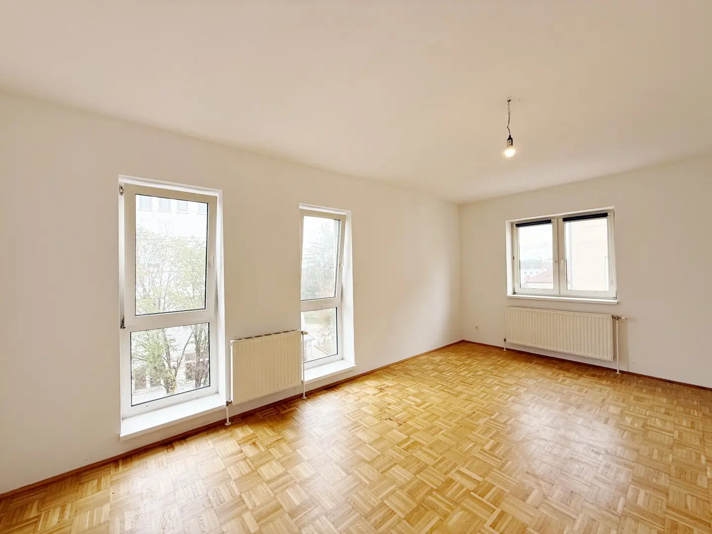Very nice bright 1-room apartment Near hospital