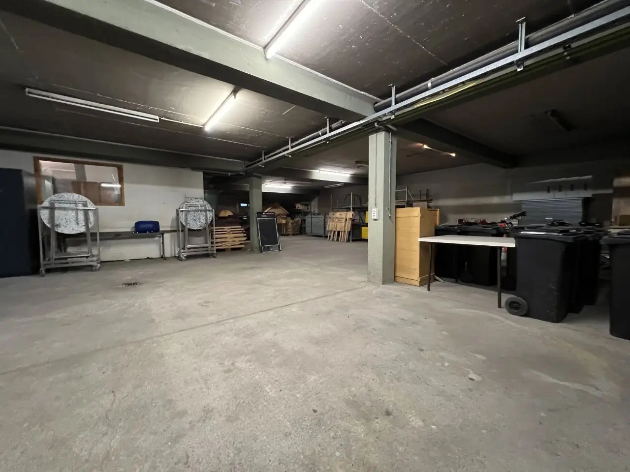 Lagerfläche mit Zufahrtsrampe Wohnung