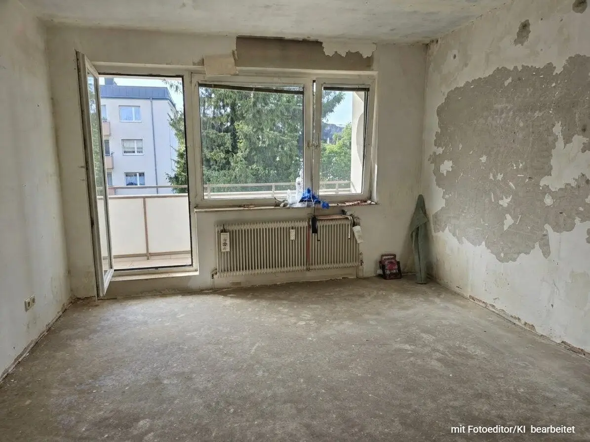 ONLY FOR A SHORT TIME ON THE MARKET | make something of it | COMMISSION-FREE 3-room in need of renovation with large loggia